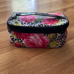 Makeup bag